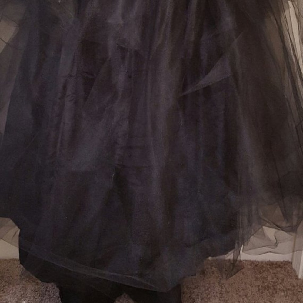 BELLA BLACK SWAN Goth Corset Wedding Gown Set - Picture 3 of 9